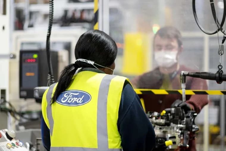 Ford нанял ИИ и уволил людей. Всё обернулось против компании