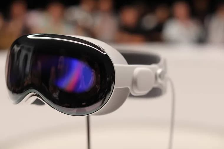Глава подразделения Vision Pro в Apple переходит в OpenAI