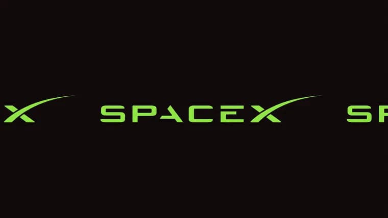 SpaceX показал инвесторам прототип смартфона на ИИ с технологией xAI