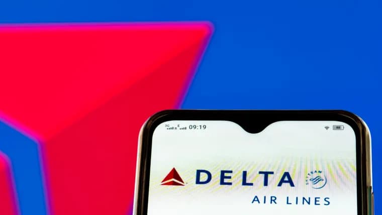 Пассажиров рейса Delta заподозрили в фейковой Wi-Fi-атаке после DEF CON