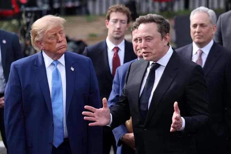 Трамп собрал глав ИИ-компаний: пакт необязателен, ИИ теперь «сверхинтеллект»