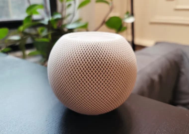 Apple во вторник представит умный хаб HomeView с Siri, пишет Bloomberg