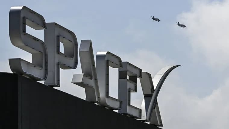 SpaceX разработала прототип AI-устройства, похожего на смартфон