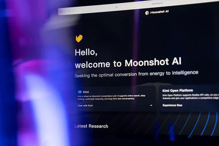 Минфин США грозит санкциями Moonshot из-за обвинений в краже модели Anthropic Fable