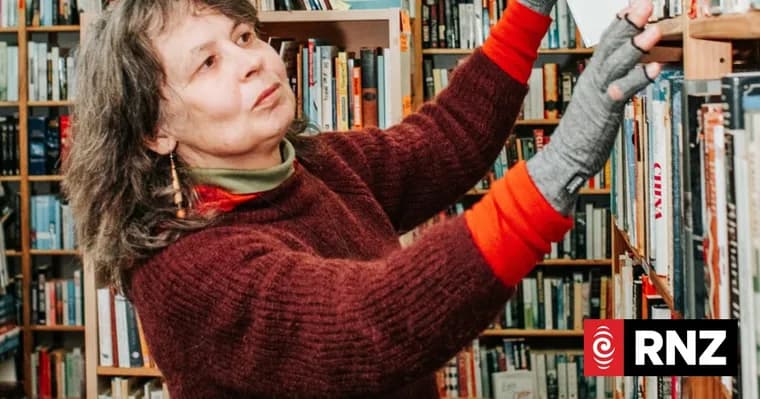 Букинист из Веллингтона: книги скупают партиями для обучения ИИ