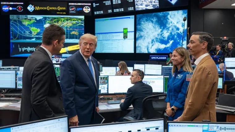 Трамп позвонил на пресс-конференцию NASA о запуске телескопа Roman